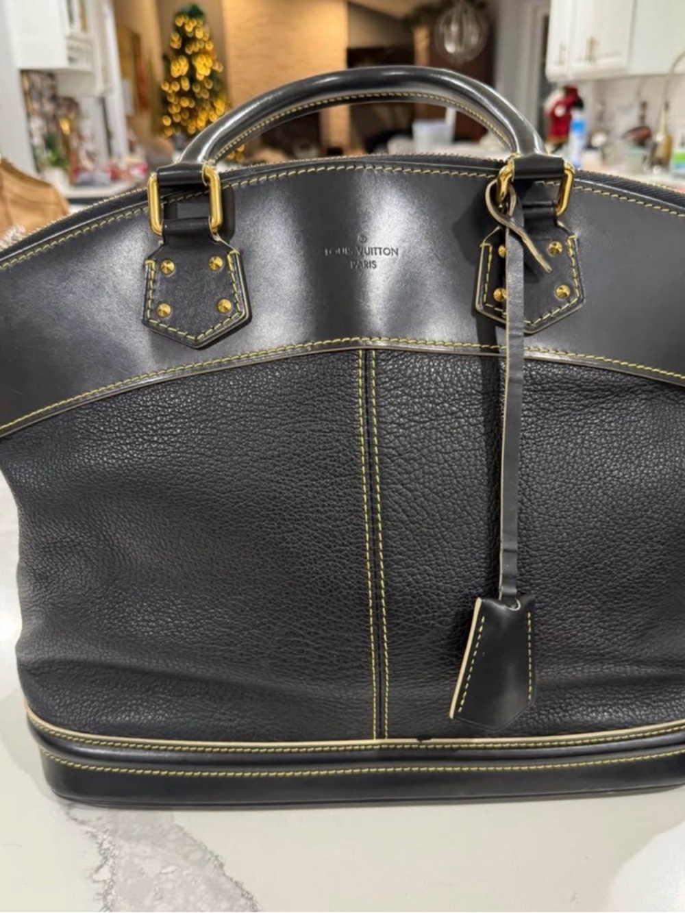 🖤 Louis Vuitton Suhali Lockit Leather Bag-Black Gold Hardware Yellow Disc COA